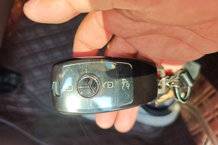 Used Mercedes-Benz E-Class 2023 E 260 L Vehicle Key