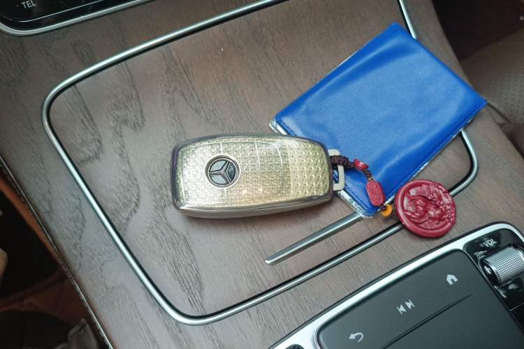 Used Mercedes-Benz E-Class 2023 Updated E 300 L Luxury Edition Vehicle Key