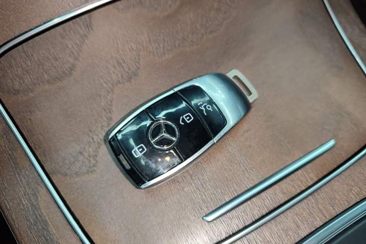 Used Mercedes-Benz E-Class 2023 E 300 L Luxury Model Vehicle Key