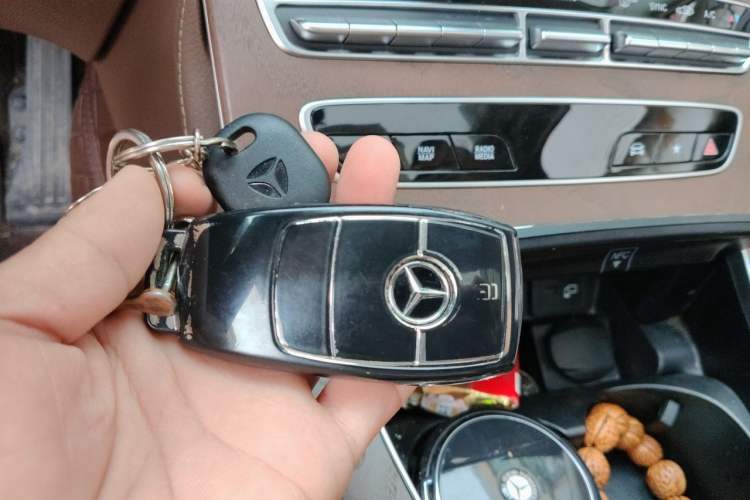 Used Mercedes-Benz E-Class 2023 Updated E 300 L Luxury Edition Vehicle Key