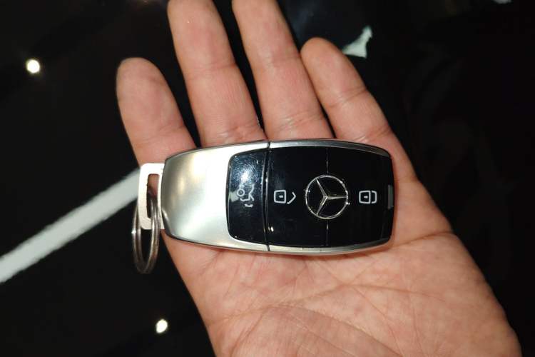 Used Mercedes-Benz E-Class 2023 Updated E 300 L Luxury Edition Vehicle Key