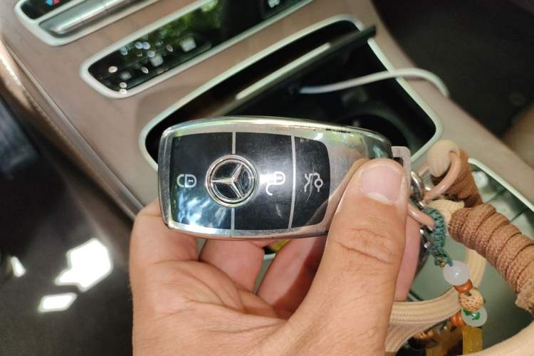 Used Mercedes-Benz E-Class 2023 Facelift E 260 L Vehicle Key