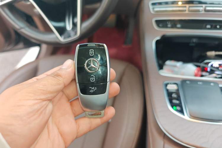 Used Mercedes-Benz E-Class 2023 Updated E 300 L Luxury Edition Vehicle Key