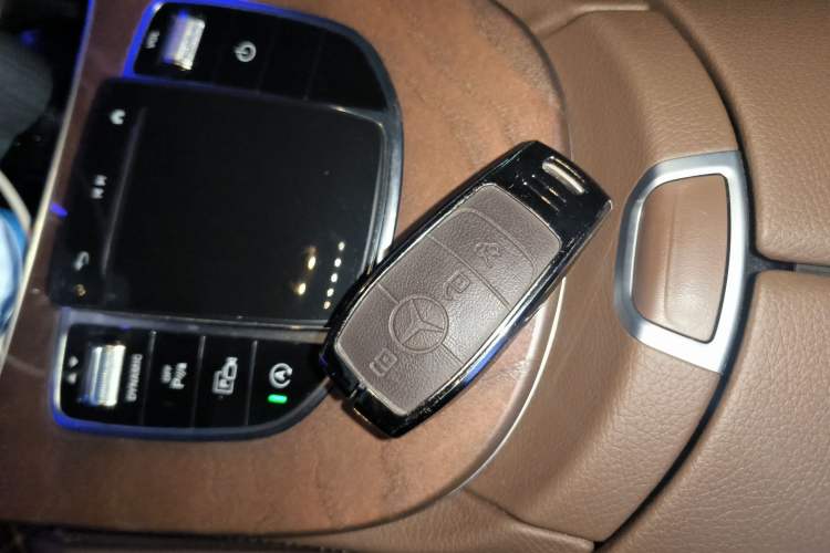 Used Mercedes-Benz E-Class 2023 E 300 L Stylish Model Vehicle Key
