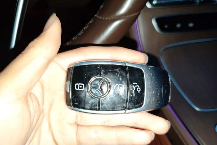 Used Mercedes-Benz E-Class 2023 Facelift E 260 L Vehicle Key