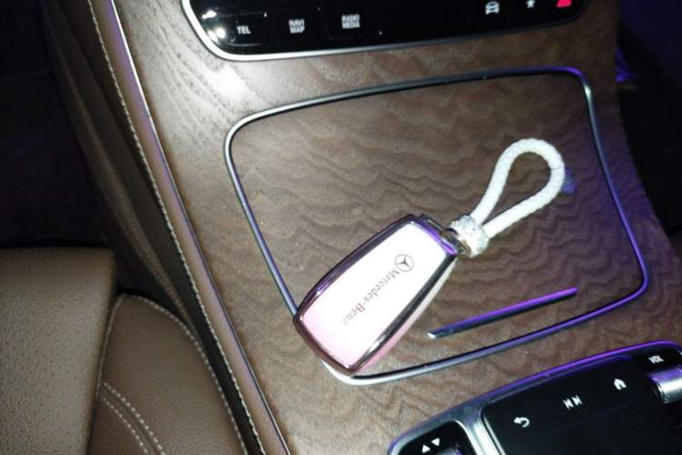 Used Mercedes-Benz E-Class 2023 E 260 L Vehicle Key