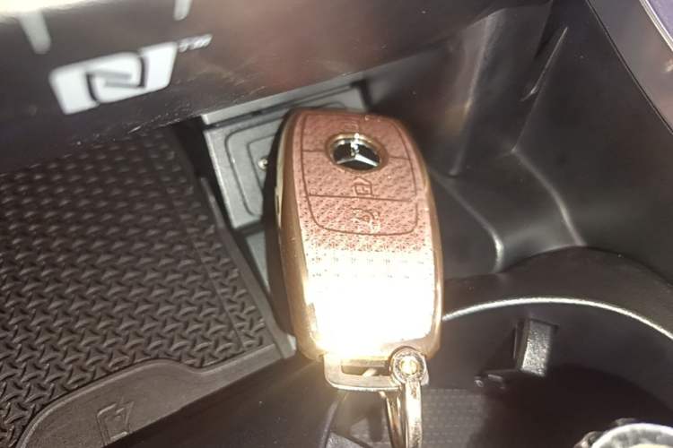 Used Mercedes-Benz E-Class 2023 Revised E 300 L Prestige Edition Vehicle Key
