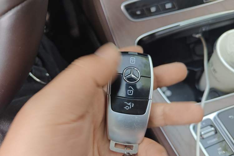Used Mercedes-Benz E-Class 2023 Facelift E 260 L Vehicle Key