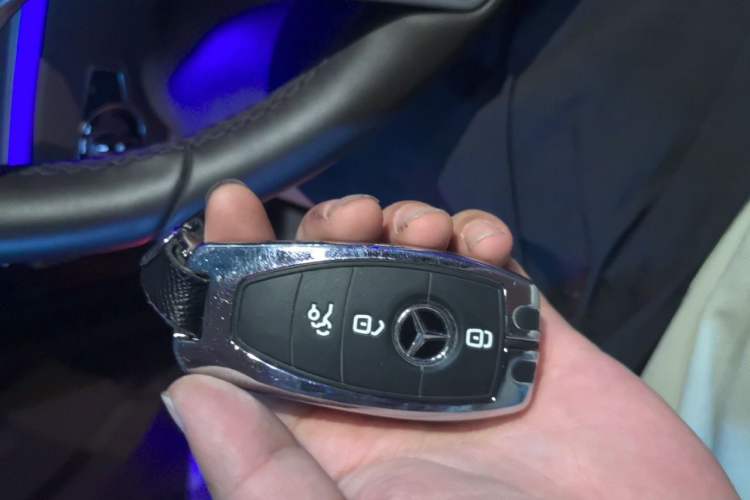 Used Mercedes-Benz E-Class 2023 Updated E 300 L Luxury Edition Vehicle Key