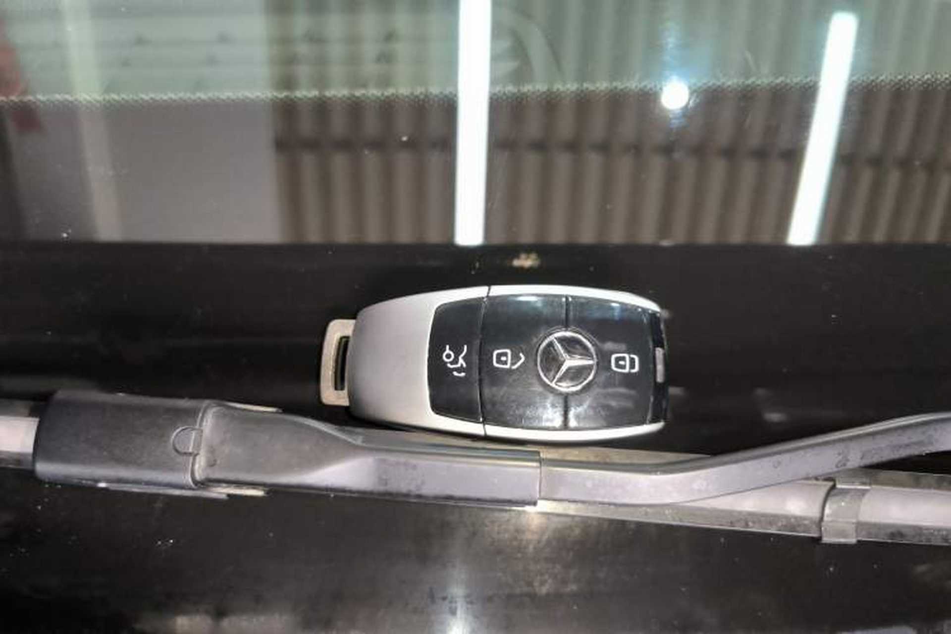 Used Mercedes-Benz E-Class 2023 E 260 L Vehicle Key