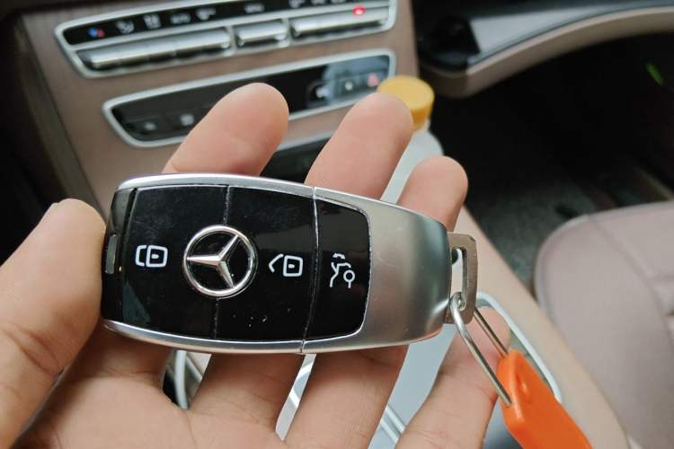 Used Mercedes-Benz E-Class 2023 Updated E 300 L Luxury Edition Vehicle Key