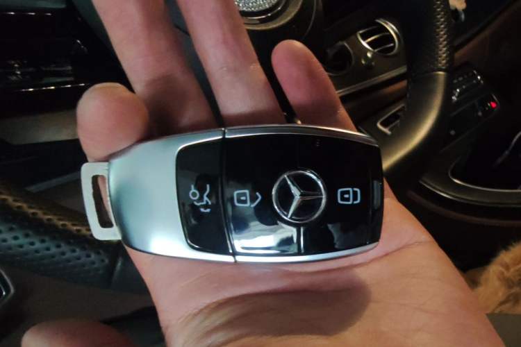Used Mercedes-Benz E-Class 2023 E 260 L Sport Edition Vehicle Key