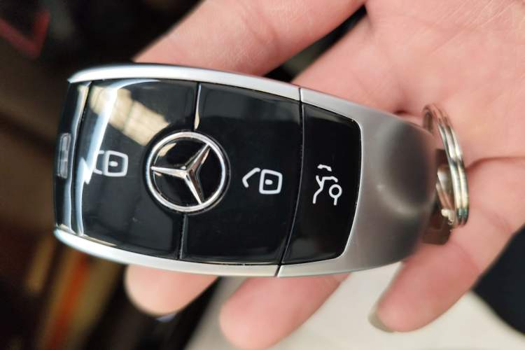 Used Mercedes-Benz E-Class 2023 E 260 L Vehicle Key