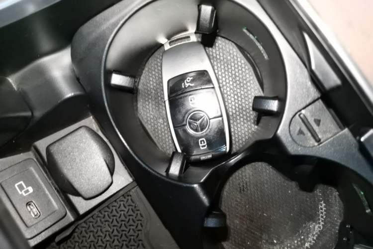 Used Mercedes-Benz E-Class 2023 E 260 L Vehicle Key