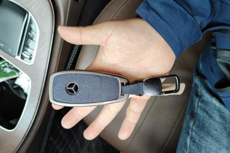 Used Mercedes-Benz E-Class 2023 E 300 L Luxury Model Vehicle Key