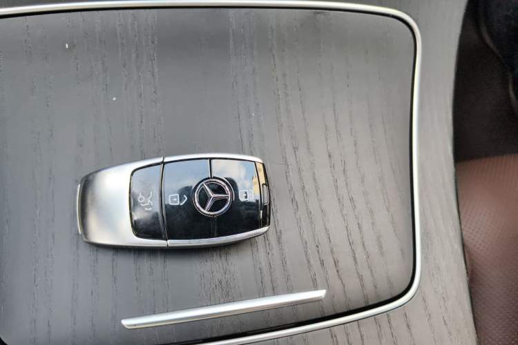 Used Mercedes-Benz E-Class 2023 Restyled E 300 L Sport Premium Edition Vehicle Key