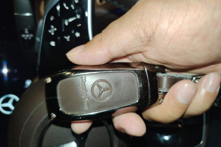 Used Mercedes-Benz E-Class 2023 Updated E 300 L Luxury Edition Vehicle Key