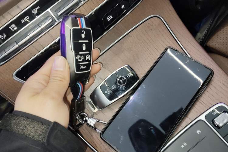 Used Mercedes-Benz E-Class 2023 Facelift E 260 L Vehicle Key