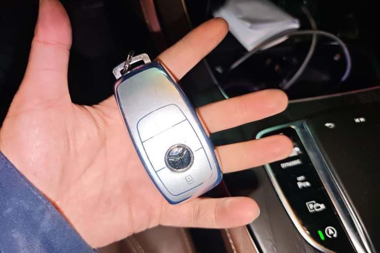 Used Mercedes-Benz E-Class 2023 E 300 L Sporty and Stylish Model Vehicle Key