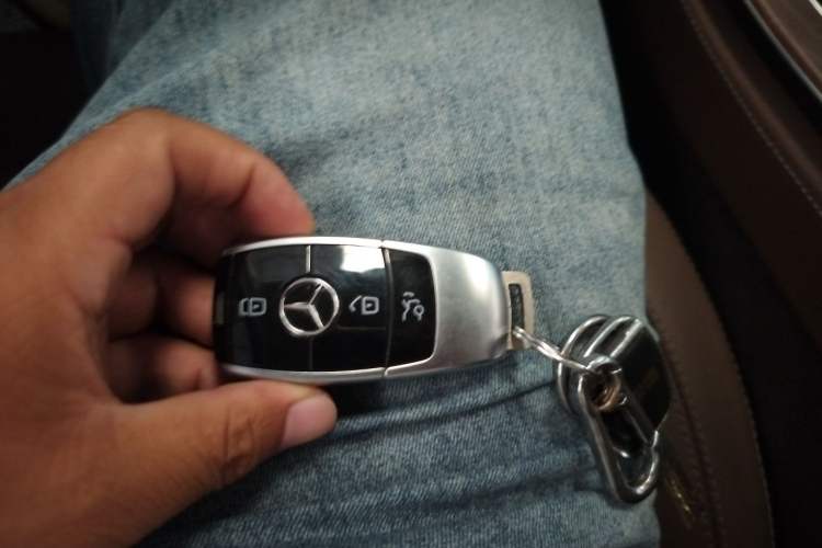 Used Mercedes-Benz E-Class 2023 Facelift E 260 L Vehicle Key