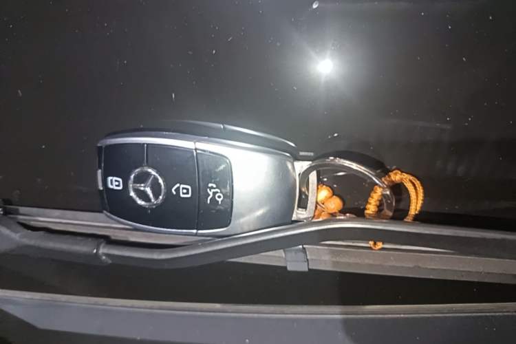 Used Mercedes-Benz E-Class 2023 Updated E 300 L Luxury Edition Vehicle Key