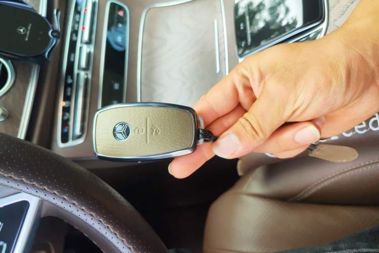 Used Mercedes-Benz E-Class 2023 E 300 L Stylish Model Vehicle Key