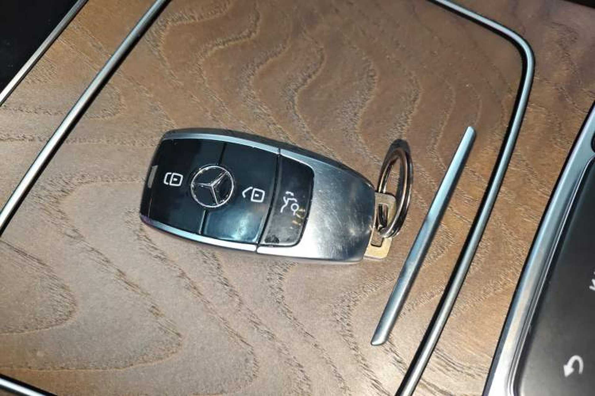 Used Mercedes-Benz E-Class 2023 Facelift E 260 L Vehicle Key