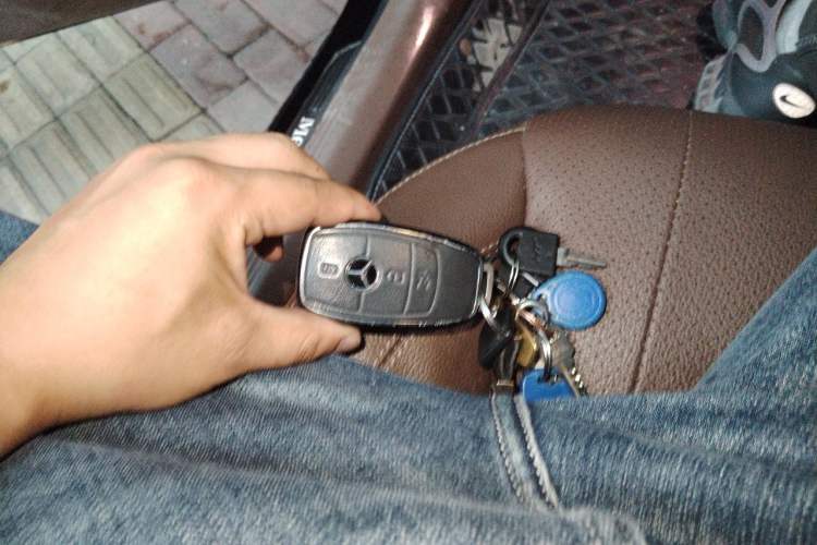 Used Mercedes-Benz E-Class 2023 Updated E 300 L Luxury Edition Vehicle Key