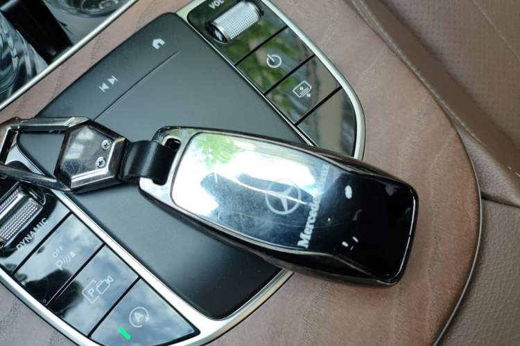 Used Mercedes-Benz E-Class 2023 Updated E 300 L Luxury Edition Vehicle Key