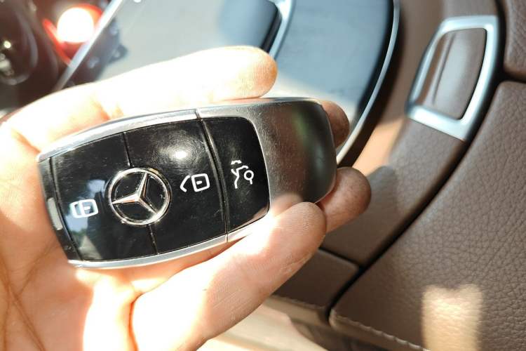 Used Mercedes-Benz E-Class 2023 E 300 L Sport Luxury Edition Vehicle Key