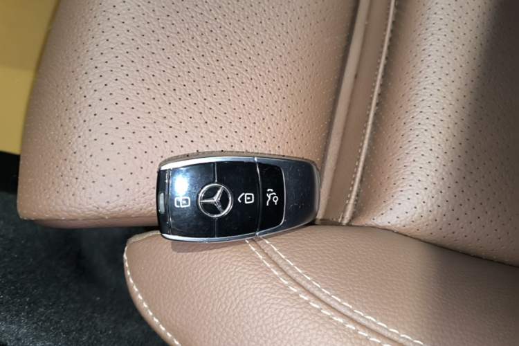 Used Mercedes-Benz E-Class 2023 Restyled E 260 L Sport Edition Vehicle Key