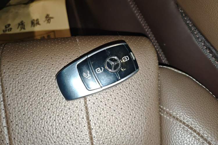 Used Mercedes-Benz E-Class 2023 E 260 L Vehicle Key
