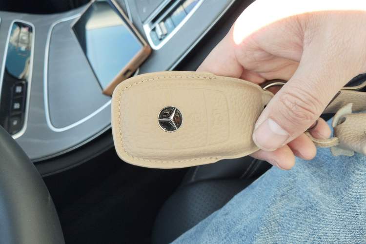 Used Mercedes-Benz E-Class 2023 Restyled E 300 L Sport Luxury Edition Vehicle Key