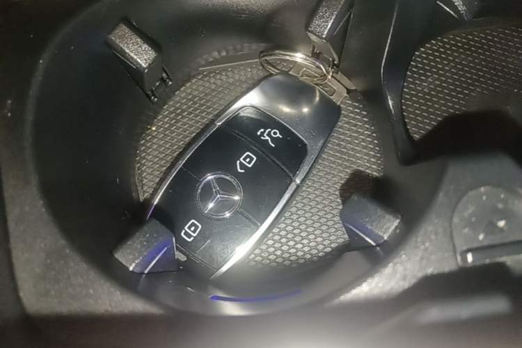 Used Mercedes-Benz E-Class 2023 Updated E 300 L Luxury Edition Vehicle Key