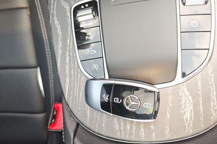 Used Mercedes-Benz E-Class 2023 Restyled E 300 L Sporty and Stylish Edition Vehicle Key