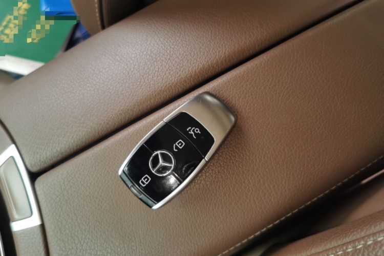 Used Mercedes-Benz E-Class 2023 Updated E 300 L Fashion Edition Vehicle Key