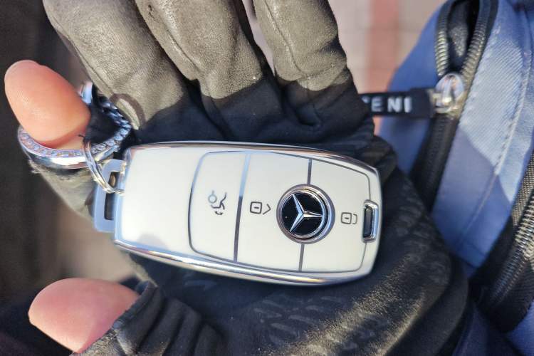 Used Mercedes-Benz E-Class 2023 Updated E 300 L Fashion Edition Vehicle Key