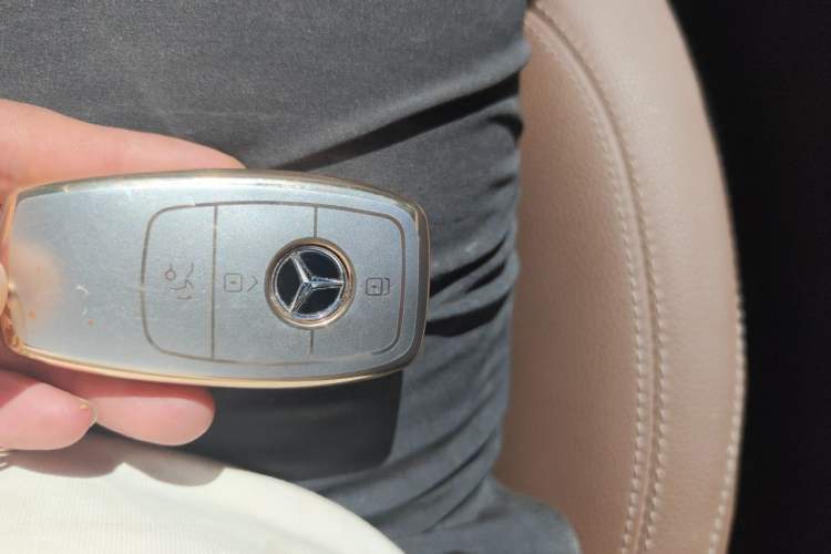 Used Mercedes-Benz E-Class 2023 Facelift E 260 L Vehicle Key