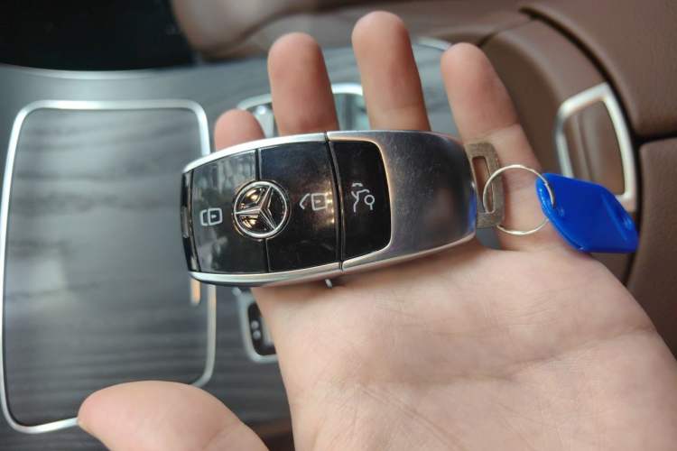 Used Mercedes-Benz E-Class 2023 E 300 L Sporty and Stylish Model Vehicle Key