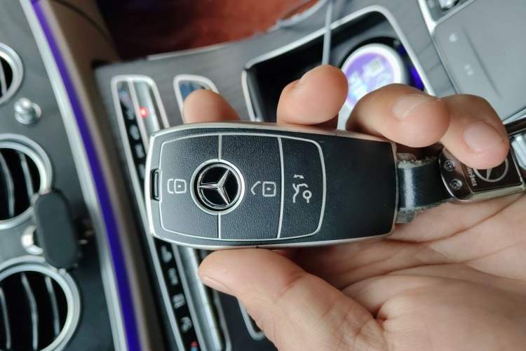 Used Mercedes-Benz E-Class 2023 E 300 L Sporty and Stylish Model Vehicle Key