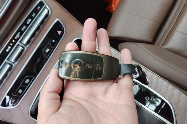 Used Mercedes-Benz E-Class 2023 E 260 L Vehicle Key