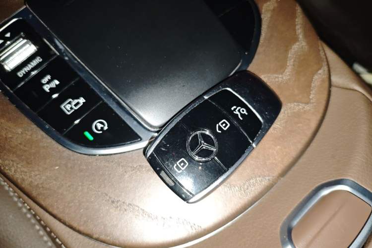 Used Mercedes-Benz E-Class 2023 Facelift E 260 L Vehicle Key