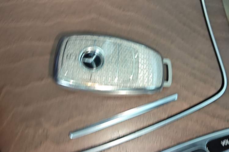 Used Mercedes-Benz E-Class 2023 Facelift E 260 L Vehicle Key
