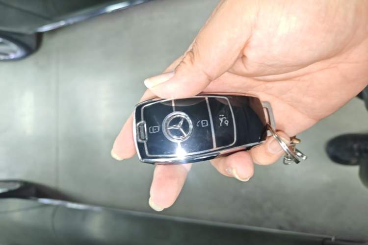 Used Mercedes-Benz E-Class 2023 Facelift E 260 L Vehicle Key