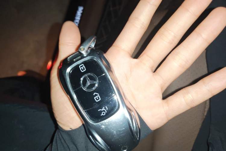 Used Mercedes-Benz E-Class 2023 Updated E 300 L Fashion Edition Vehicle Key
