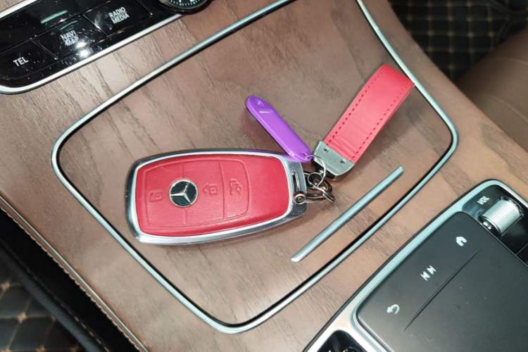 Used Mercedes-Benz E-Class 2023 Updated E 300 L Luxury Edition Vehicle Key