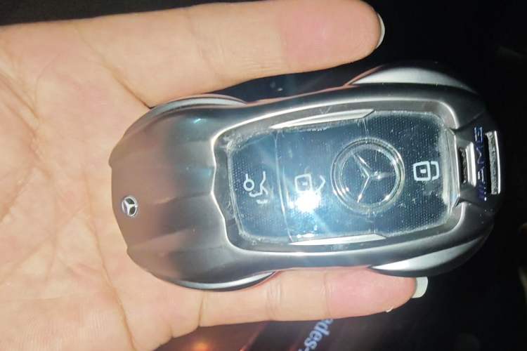Used Mercedes-Benz E-Class 2023 Updated E 300 L Luxury Edition Vehicle Key