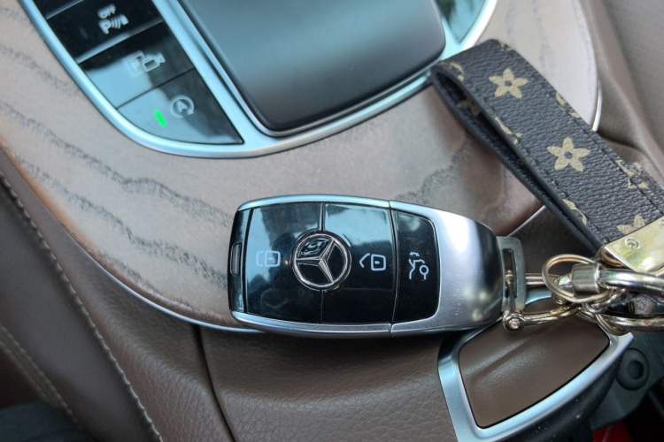 Used Mercedes-Benz E-Class 2023 E 300 L Luxury Model Vehicle Key