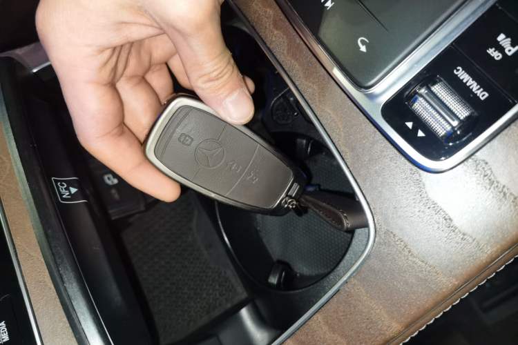 Used Mercedes-Benz E-Class 2023 Updated E 300 L Fashion Edition Vehicle Key