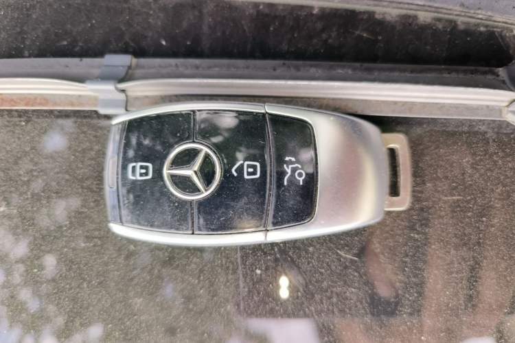 Used Mercedes-Benz E-Class 2023 E 260 L Vehicle Key